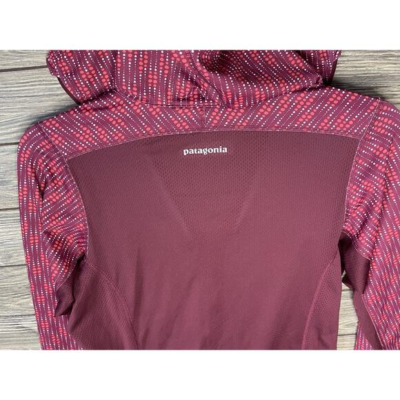PATAGONIA Maroon & Coral Long Sleeve Stretch 1/2 Zip Hooded Top - Women's Sz Sm - Picture 9 of 9
